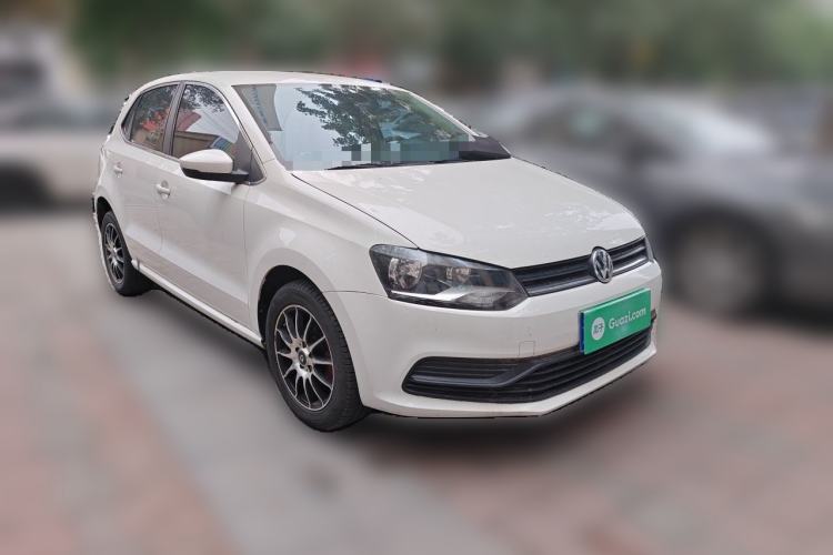 Used Volkswagen Polo 2014 1.4L Manual Fashion Edition Front Right 45 Deg