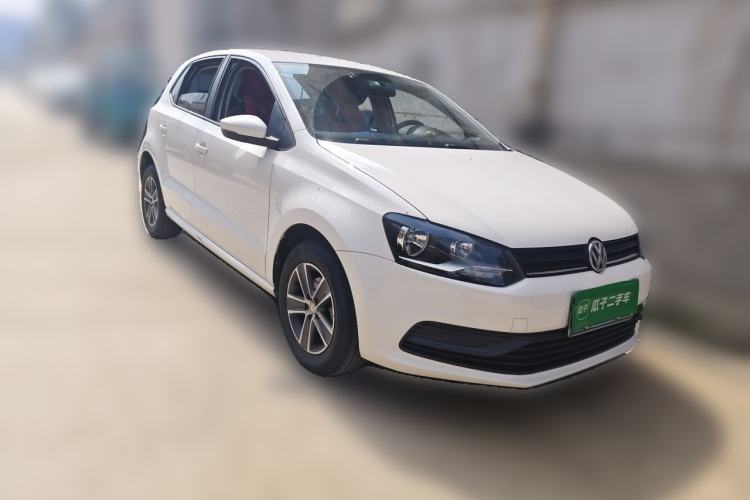 Used Volkswagen Polo 2014 1.4L Manual Fashion Edition Front Right 45 Deg