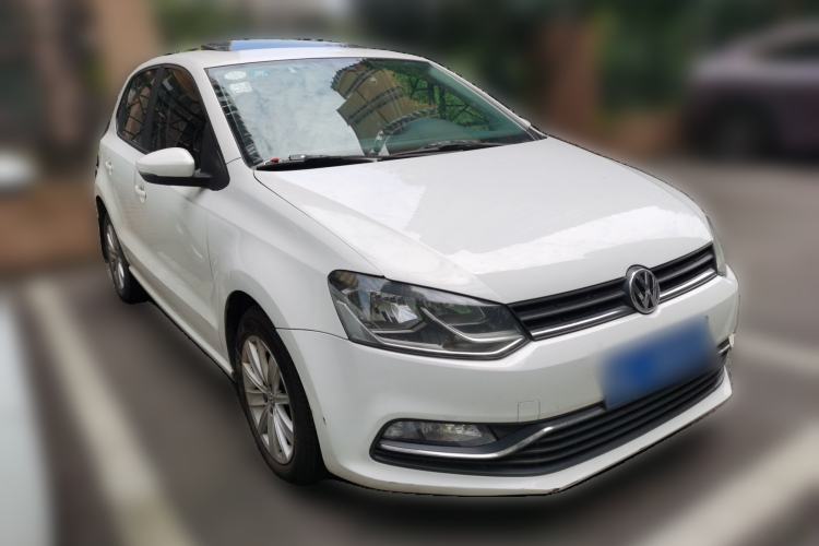 Used Volkswagen Polo 2014 1.6L Automatic Comfort Edition Front Right 45 Deg