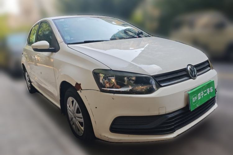Used Volkswagen Polo 2014 1.4L Manual Fashion Edition Front Right 45 Deg