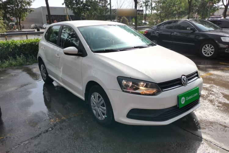 Used Volkswagen Polo 2014 1.4L Manual Fashion Edition Front Right 45 Deg