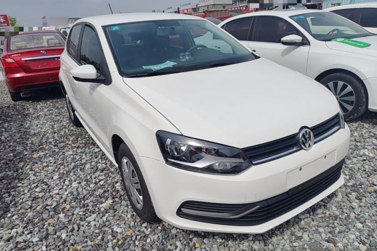 Used Volkswagen Polo 2014 1.4L Manual Fashion Edition Front Right 45 Deg