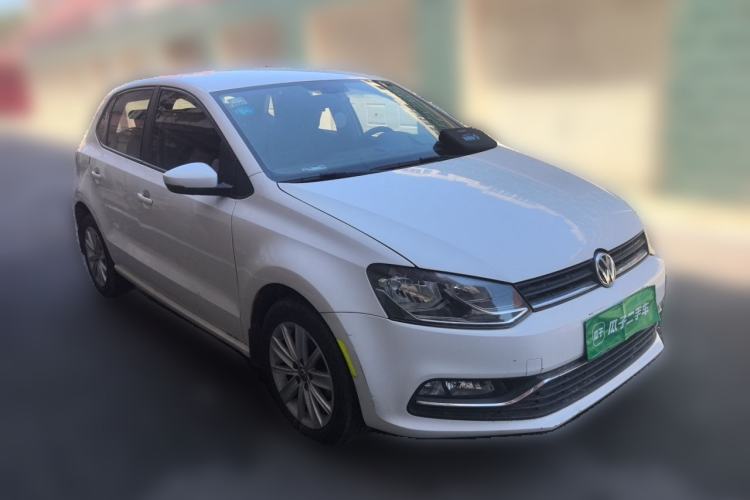 Used Volkswagen Polo 2014 1.4L Automatic Comfort Edition Front Right 45 Deg