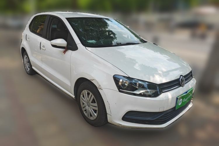 Used Volkswagen Polo 2014 1.4L Manual Fashion Edition Front Right 45 Deg