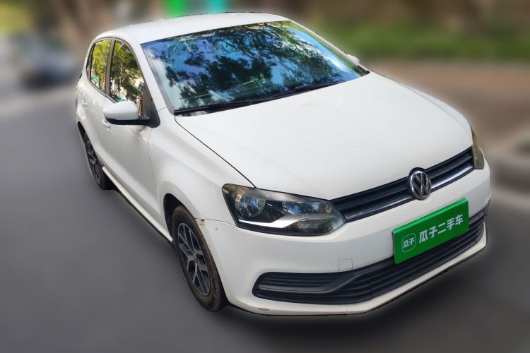 Used Volkswagen Polo 2014 1.4L Manual Fashion Edition Front Right 45 Deg