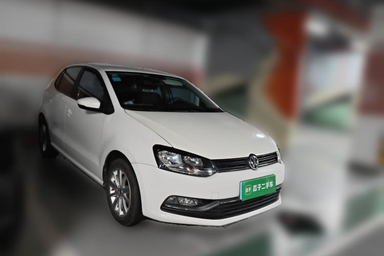 Used Volkswagen Polo 2014 1.6L Automatic Comfort Edition Front Right 45 Deg