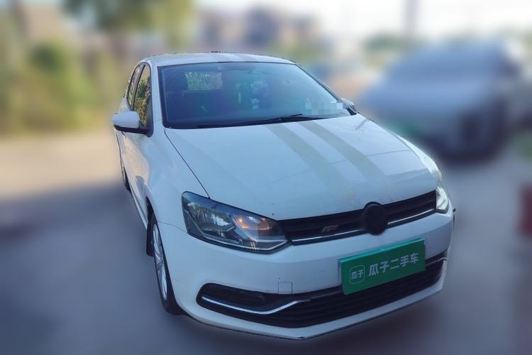 Used Volkswagen Polo 2014 1.6L Automatic Comfort Edition Front Right 45 Deg