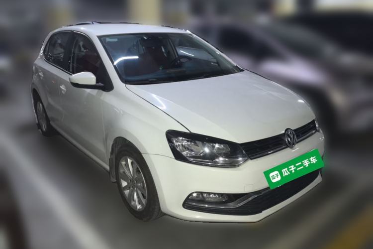 Used Volkswagen Polo 2014 1.6L Automatic Comfort Edition Front Right 45 Deg