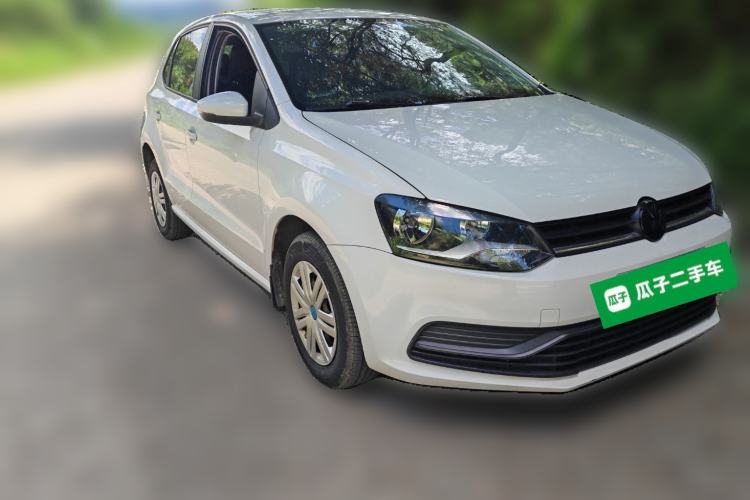 Used Volkswagen Polo 2014 1.4L Manual Fashion Edition Front Right 45 Deg