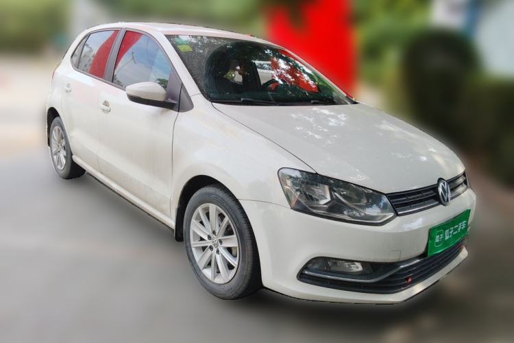 Used Volkswagen Polo 2014 1.4L Manual Comfort Edition Front Right 45 Deg
