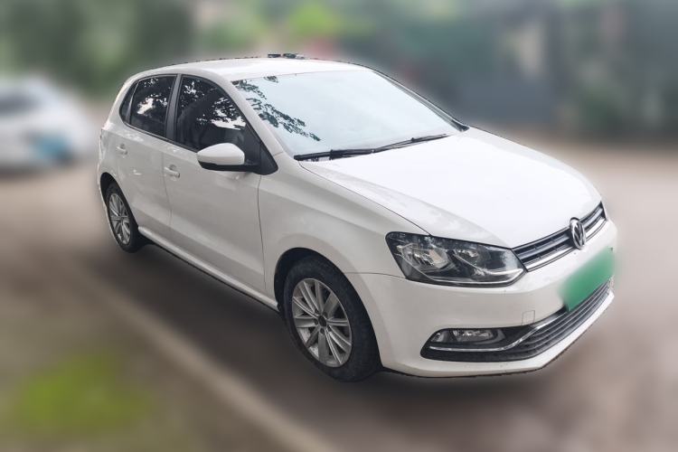 Used Volkswagen Polo 2014 1.4L Manual Fashion Edition Front Right 45 Deg