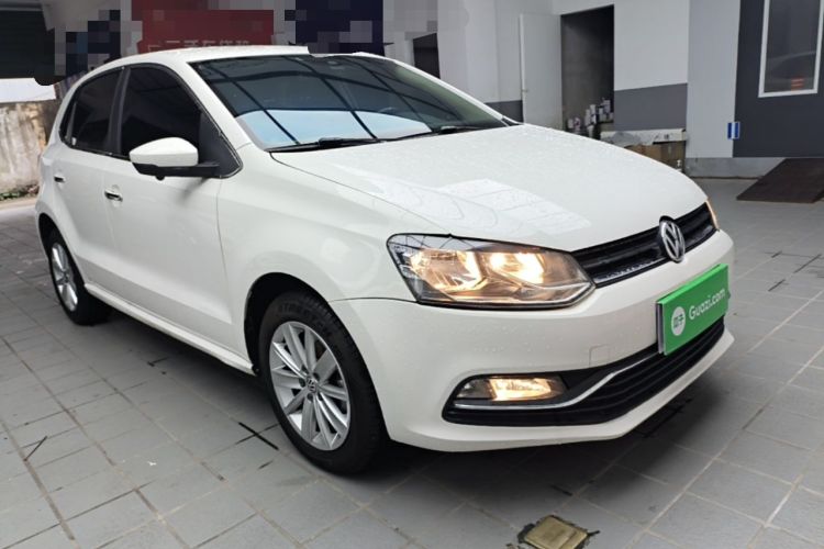 Used Volkswagen Polo 2014 1.6L Automatic Comfort Edition Front Right 45 Deg