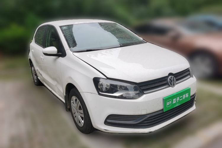 Used Volkswagen Polo 2014 1.4L Manual Fashion Edition Front Right 45 Deg