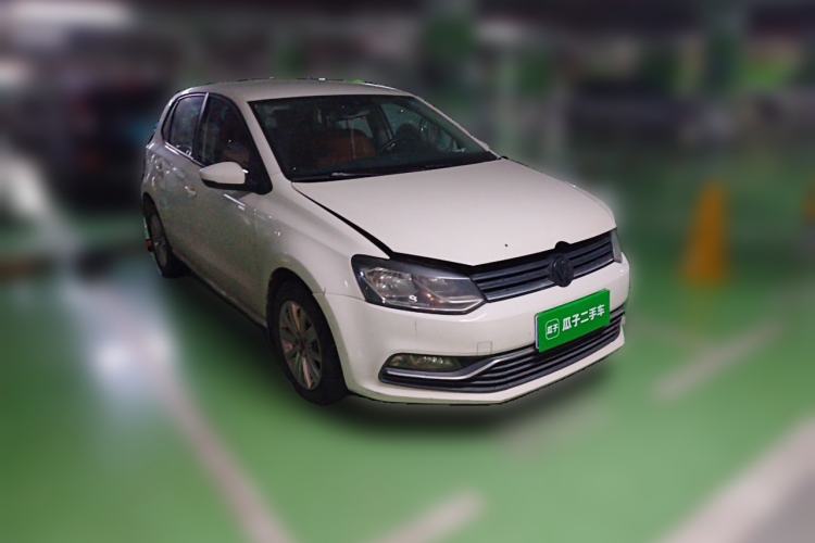 Used Volkswagen Polo 2014 1.6L Automatic Comfort Edition Front Right 45 Deg