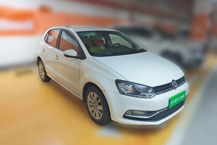 Used Volkswagen Polo 2014 1.6L Automatic Comfort Edition Front Right 45 Deg