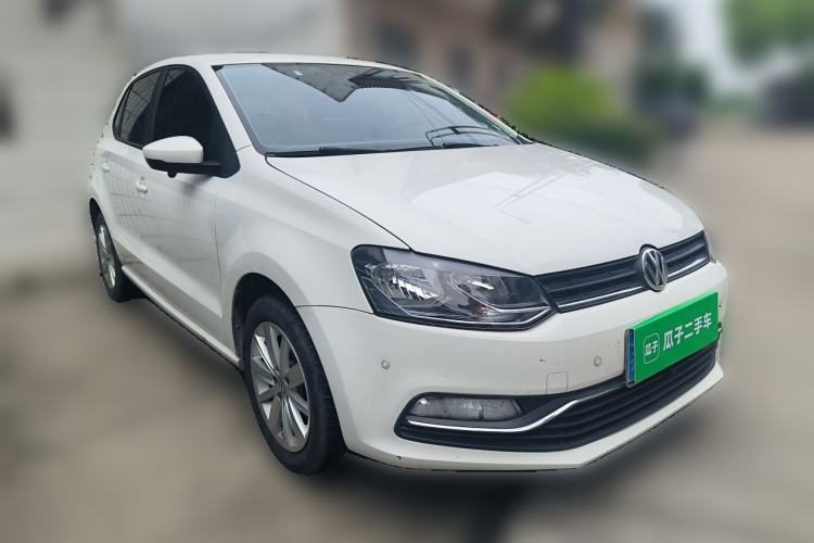 Used Volkswagen Polo 2014 1.6L Automatic Comfort Edition Front Right 45 Deg