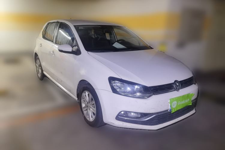 Used Volkswagen Polo 2014 1.4L Automatic Comfort Edition Front Right 45 Deg
