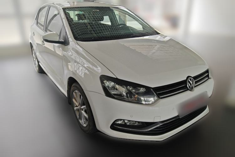 Used Volkswagen Polo 2014 1.6L Automatic Luxury Edition Front Right 45 Deg