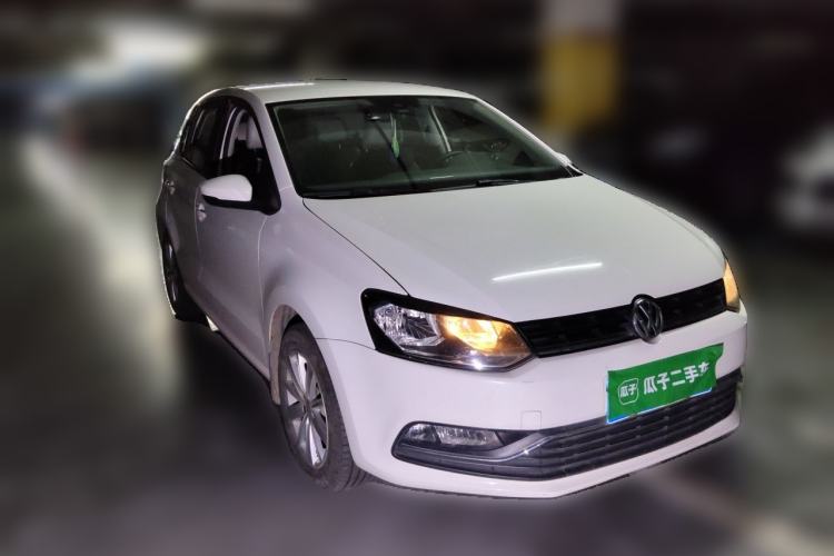 Used Volkswagen Polo 2014 1.6L Automatic Comfort Edition Front Right 45 Deg