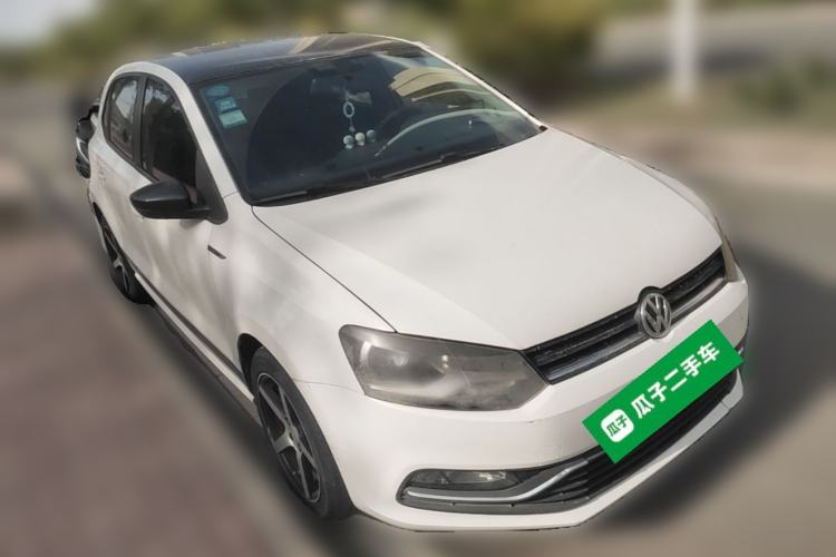 Used Volkswagen Polo 2014 1.4L Manual Fashion Edition Front Right 45 Deg