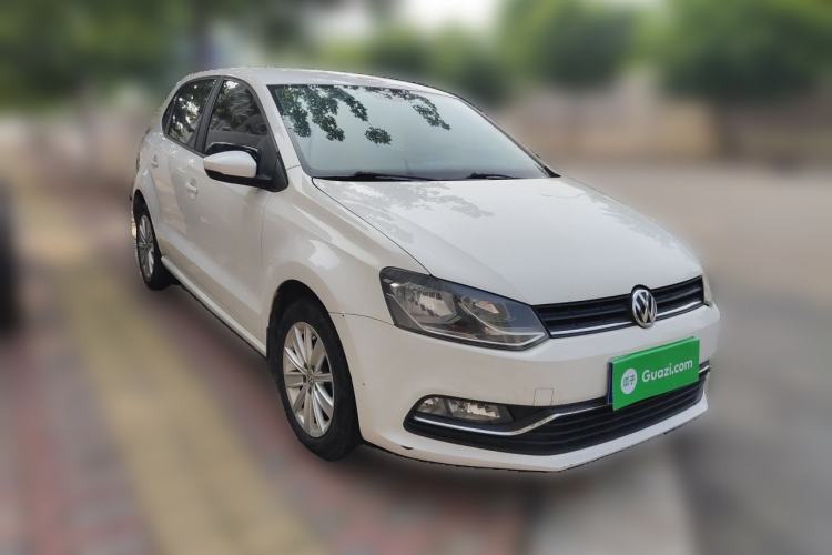 Used Volkswagen Polo 2014 1.4L Manual Comfort Edition Front Right 45 Deg