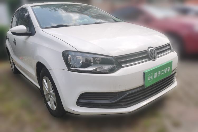 Used Volkswagen Polo 2014 1.4L Manual Fashion Edition Front Right 45 Deg