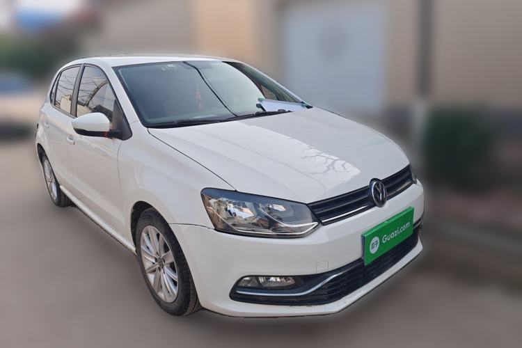 Used Volkswagen Polo 2014 1.4L Automatic Comfort Edition Front Right 45 Deg