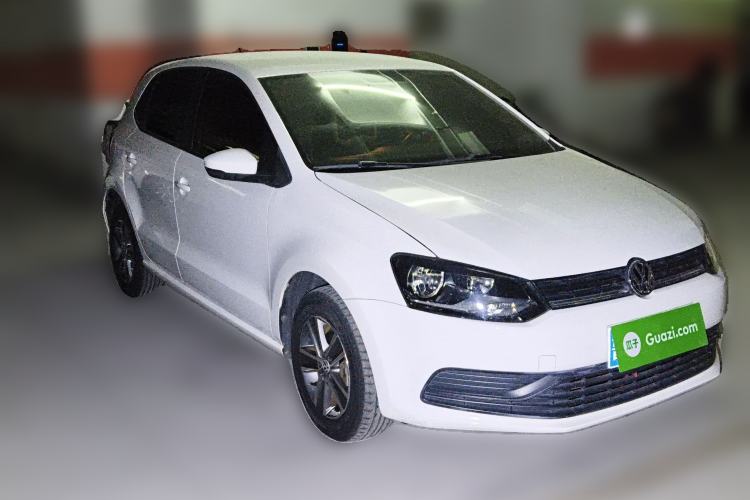 Used Volkswagen Polo 2014 1.4L Manual Fashion Edition Front Right 45 Deg