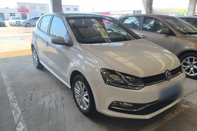 Used Volkswagen Polo 2014 1.6L Automatic Comfort Edition Front Right 45 Deg