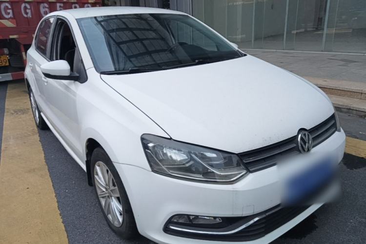 Used Volkswagen Polo 2014 1.4L Automatic Comfort Edition Front Right 45 Deg