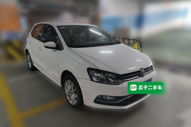 Used Volkswagen Polo 2014 1.6L Automatic Comfort Edition Front Right 45 Deg