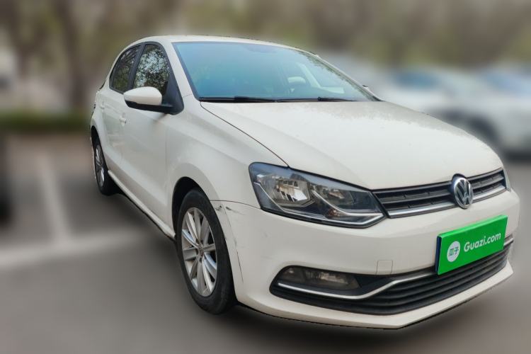 Used Volkswagen Polo 2014 1.4L Automatic Comfort Edition Front Right 45 Deg