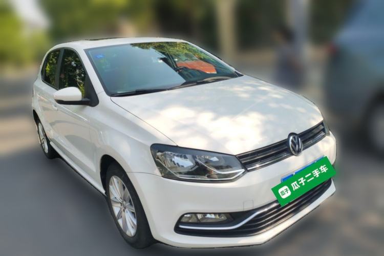 Used Volkswagen Polo 2014 1.6L Automatic Comfort Edition Front Right 45 Deg