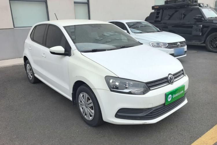 Used Volkswagen Polo 2014 1.4L Manual Fashion Edition Front Right 45 Deg