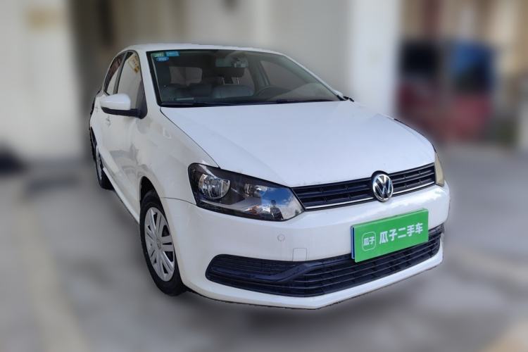 Used Volkswagen Polo 2014 1.4L Manual Fashion Edition Front Right 45 Deg