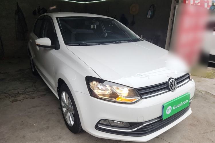Used Volkswagen Polo 2014 1.4L Manual Comfort Edition Front Right 45 Deg