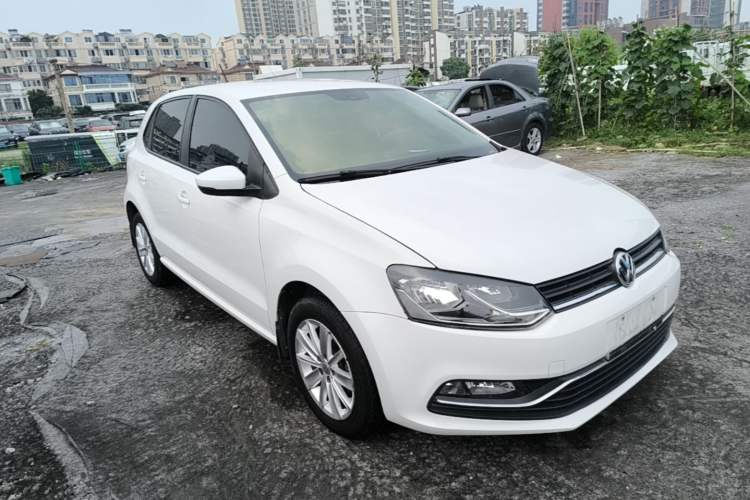 Used Volkswagen Polo 2014 1.6L Automatic Comfort Edition Front Right 45 Deg