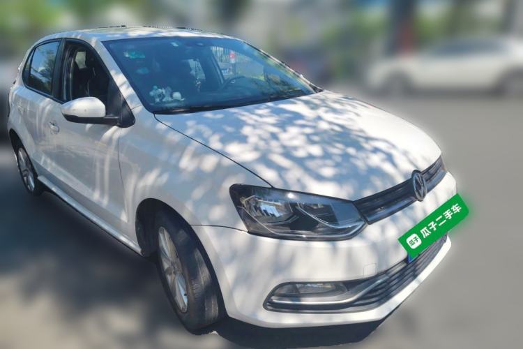 Used Volkswagen Polo 2014 1.4L Automatic Comfort Edition Front Right 45 Deg