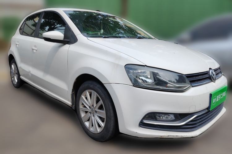 Used Volkswagen Polo 2014 1.4L Automatic Comfort Edition Front Right 45 Deg