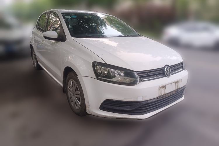 Used Volkswagen Polo 2014 1.4L Manual Fashion Edition Front Right 45 Deg