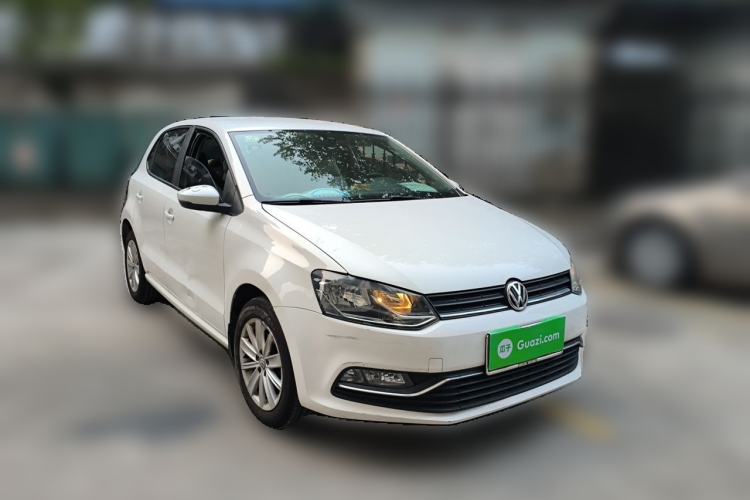 Used Volkswagen Polo 2014 1.6L Automatic Comfort Edition Front Right 45 Deg