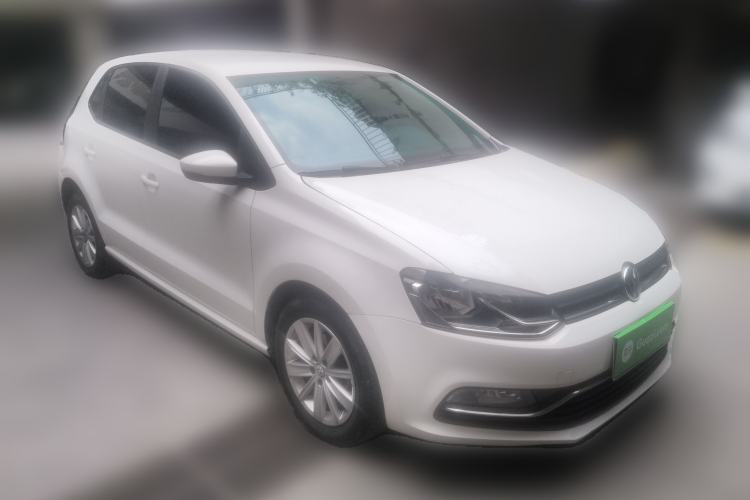 Used Volkswagen Polo 2014 1.4L Automatic Comfort Edition Front Right 45 Deg