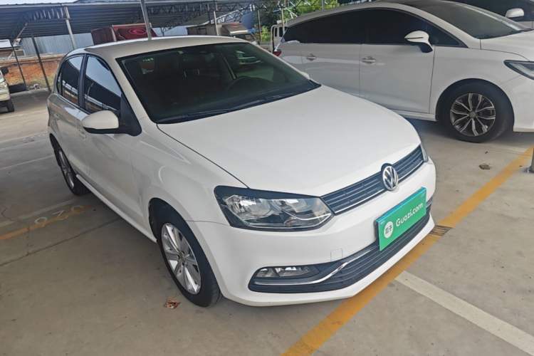 Used Volkswagen Polo 2014 1.6L Automatic Comfort Edition Front Right 45 Deg