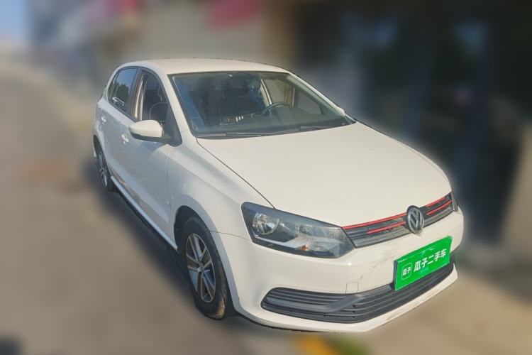 Used Volkswagen Polo 2014 1.4L Manual Fashion Edition Front Right 45 Deg