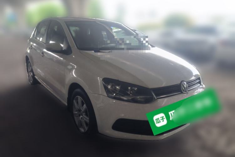Used Volkswagen Polo 2014 1.4L Manual Fashion Edition Front Right 45 Deg