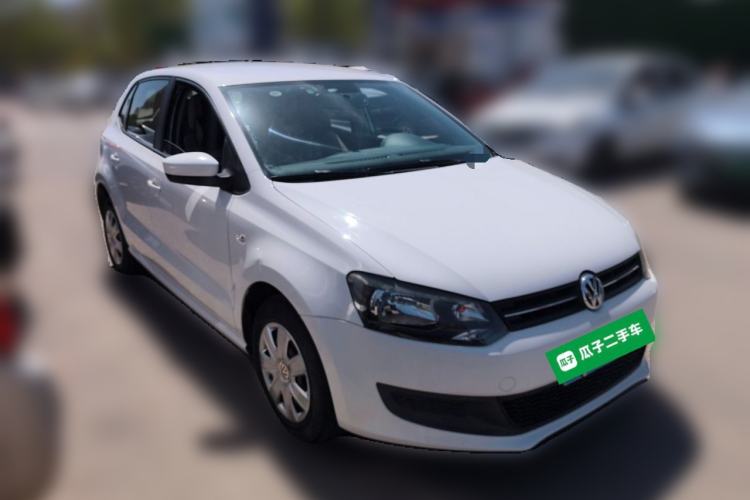 Used Volkswagen Polo 2014 1.4L Manual Fashion Edition Front Right 45 Deg