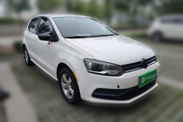 Used Volkswagen Polo 2014 1.4L Manual Fashion Edition Front Right 45 Deg