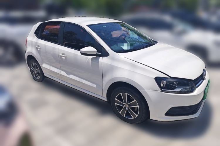 Used Volkswagen Polo 2014 1.4L Manual Fashion Edition Front Right 45 Deg
