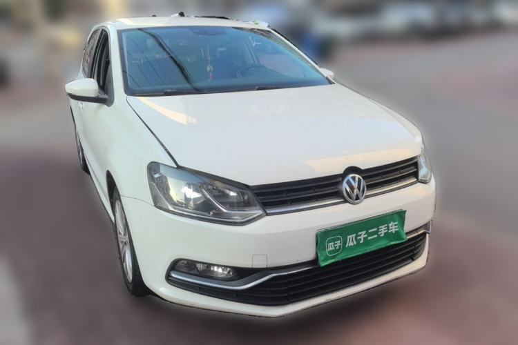 Used Volkswagen Polo 2014 1.4L Automatic Comfort Edition Front Right 45 Deg