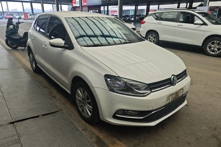 Used Volkswagen Polo 2014 1.6L Automatic Comfort Edition Front Right 45 Deg